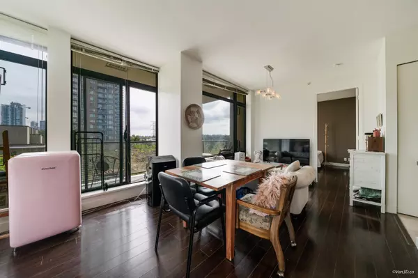 Burnaby, BC V0V 0V0,2345 Madison AVE #506