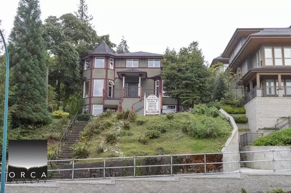 2325 St. Johns Street ST, Port Moody, BC V3H 2A8