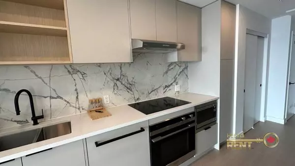 422 E 3rd ST #555 North Vancouver, BC V7L 1G2