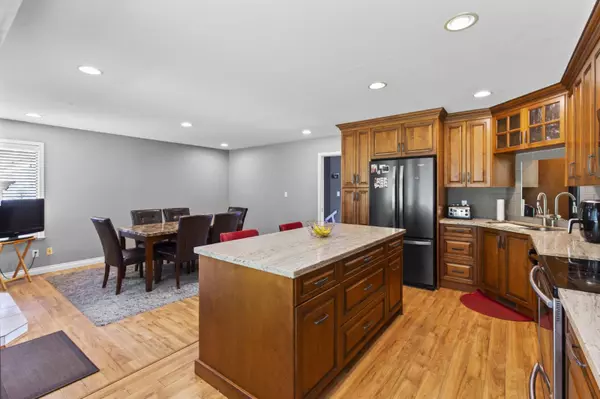 Mission, BC V2V 6Z7,33605 Blueberry DR
