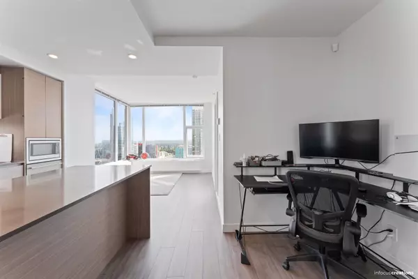 Surrey, BC V3T 0P7,13615 Fraser HWY #1910