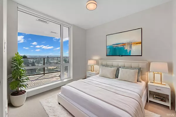 1550 Fern ST #1005 North Vancouver, BC V7J 0A9
