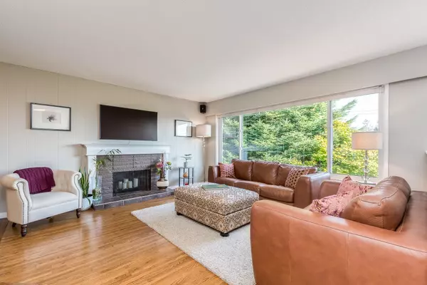 Port Coquitlam, BC V3C 1H1,2116 Audrey DR