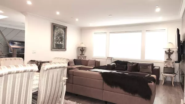 Maple Ridge, BC V2W 0K3,24618 105a AVE
