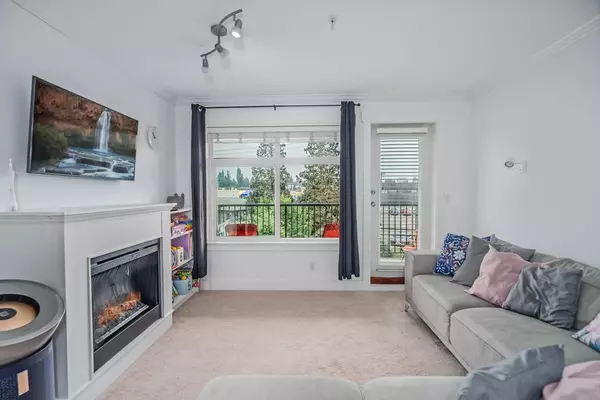 Abbotsford, BC V2S 8R2,33255 Old Yale RD #303