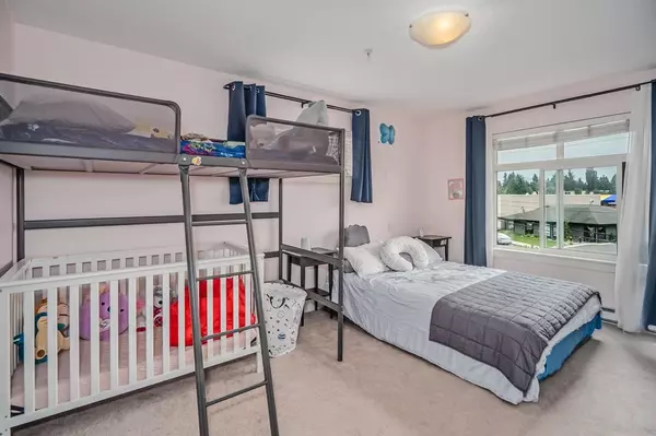 Abbotsford, BC V2S 8R2,33255 Old Yale RD #303