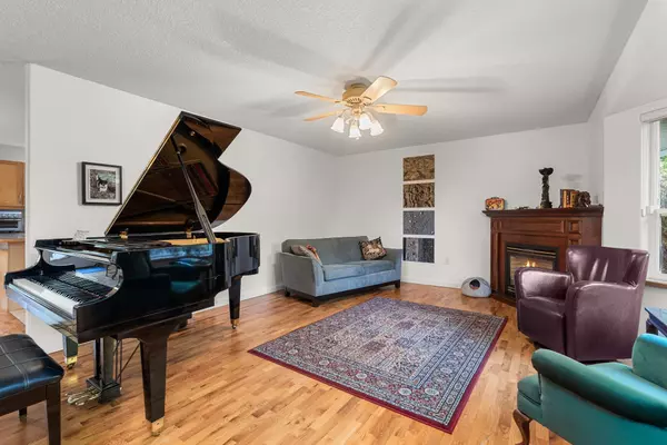 Roberts Creek, BC V0N 2W2,1559 Park AVE