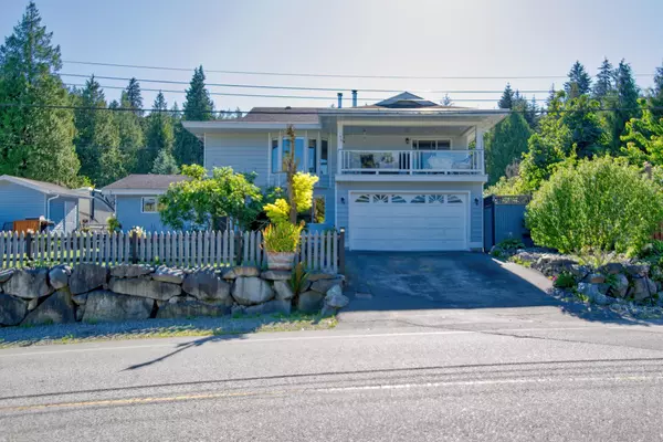Sechelt, BC V7Z 0L6,6135 Fairway AVE