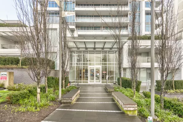 Burnaby, BC V5C 0L9,2288 Alpha AVE #603