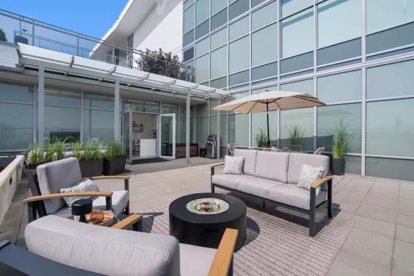 New Westminster, BC V3L 0H4,200 Nelson's CRES #SPH06