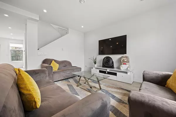 Delta, BC V4E 0A6,7167 116 ST #8