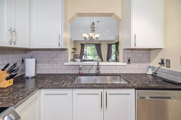 Richmond, BC V6Y 3V7,8655 Jones RD #102