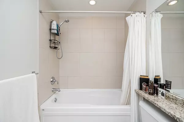 16469 64 AVE #204 Surrey, BC V3S 6V7