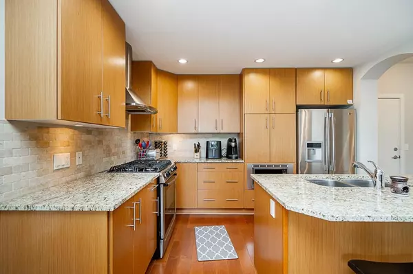 16469 64 AVE #204 Surrey, BC V3S 6V7