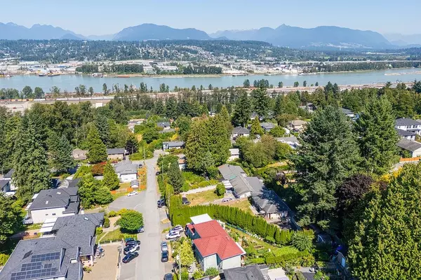 Surrey, BC V3R 3E3,11458 139 ST