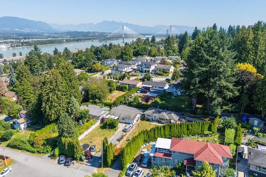 Surrey, BC V3R 3E3,11458 139 ST