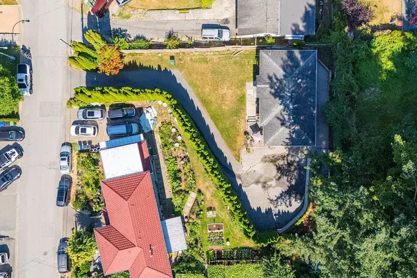 Surrey, BC V3R 3E3,11458 139 ST