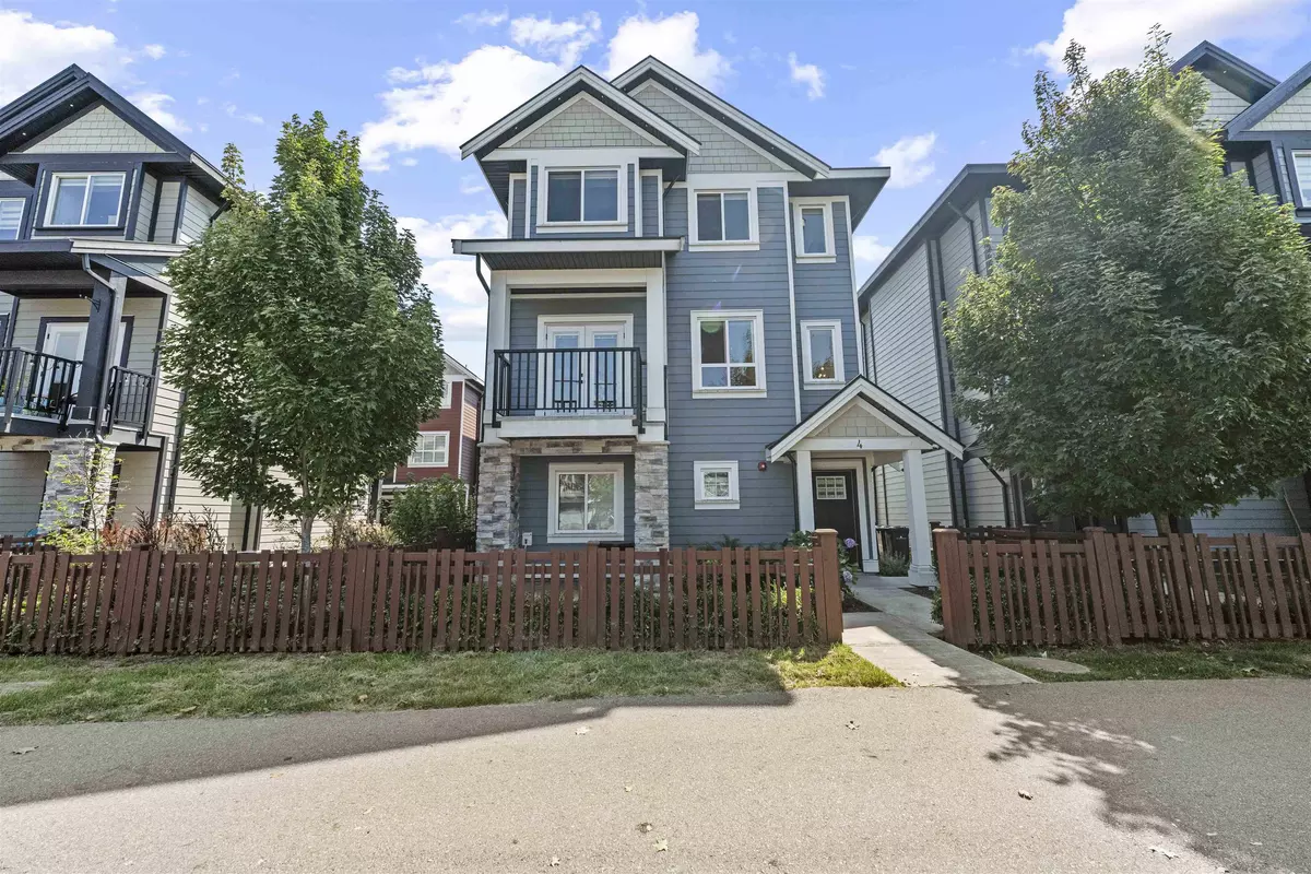 New Westminster, BC V3M 0H6,608 Ewen AVE #4