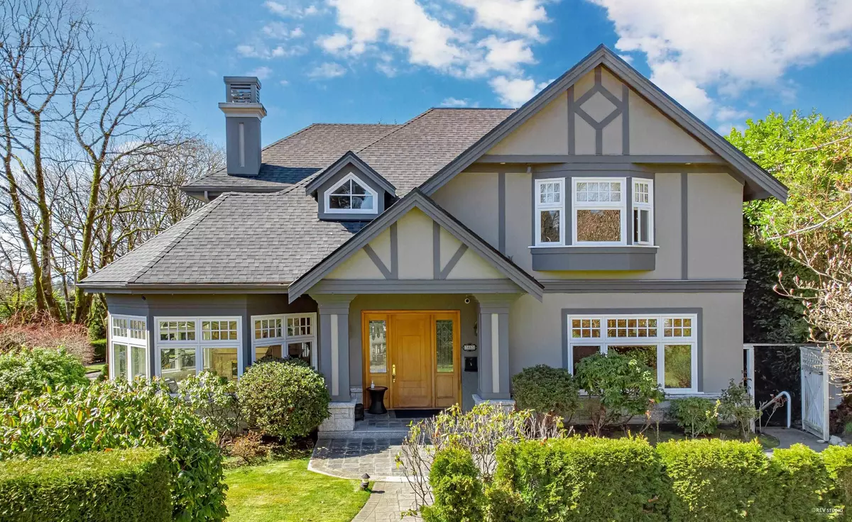 Vancouver, BC V6M 3N7,5885 Angus DR