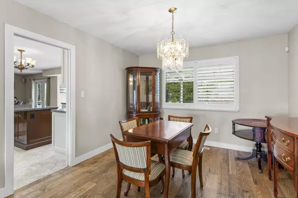 Delta, BC V4E 3L4,10832 Magnolia CT