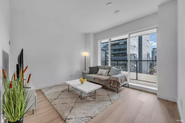 Richmond, BC V6X 0X6,5593 No. 3 RD #607