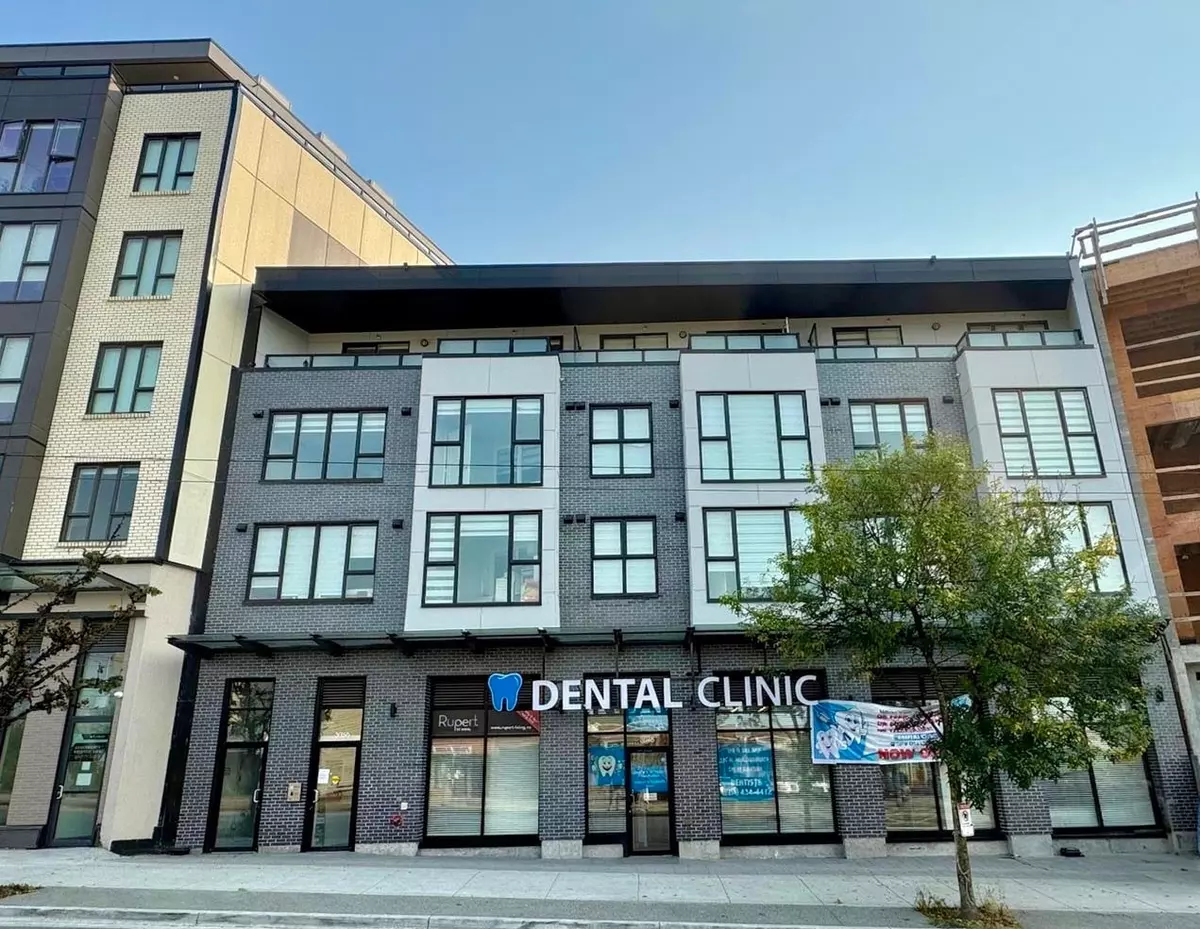 Vancouver, BC V5R 5J7,3050 Kingsway #206