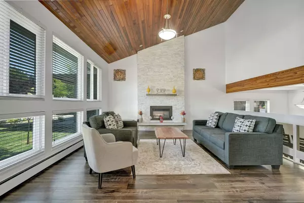 Delta, BC V4E 2S5,6875 Rockford PL