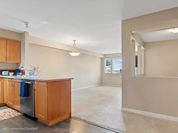 White Rock, BC V4B 1E1,15621 Marine DR #310