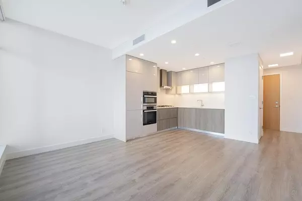 Burnaby, BC V5H 0K5,6511 Sussex AVE #1607