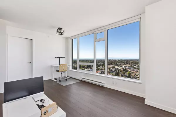 Vancouver, BC V5R 0E3,5515 Boundary RD #2902