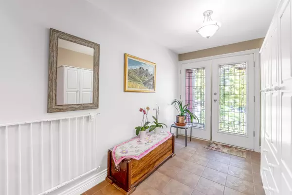 Coquitlam, BC V3E 3N7,3051 Sienna CT