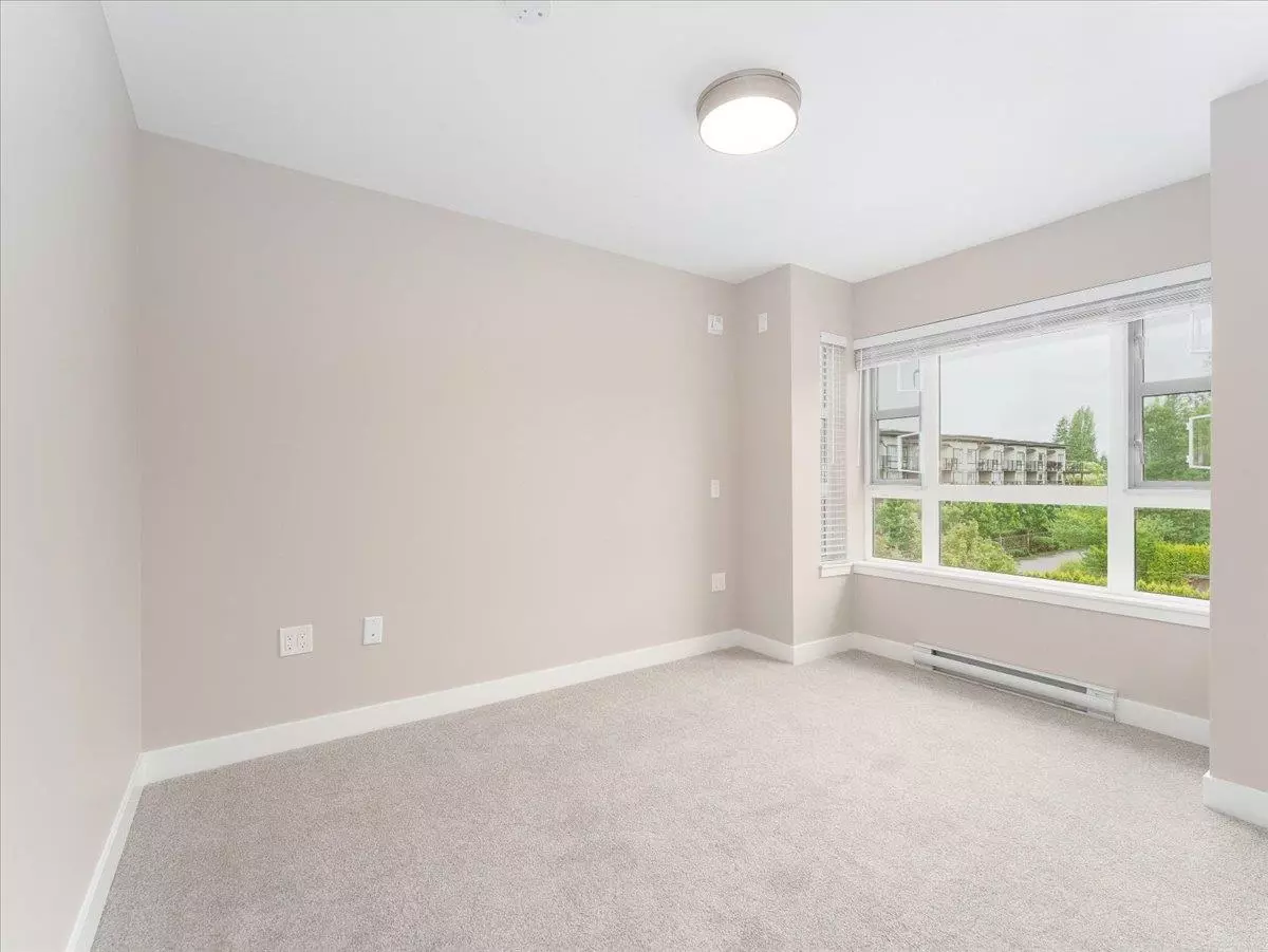 Maple Ridge, BC V2X 3Y8,22562 121 AVE #314