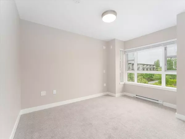 22562 121 AVE #314, Maple Ridge, BC V2X 3Y8