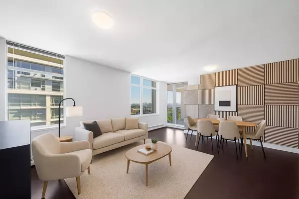 North Vancouver, BC V7M 0A6,1320 Chesterfield AVE #1706