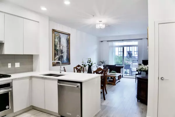 Coquitlam, BC V3J 0K1,621 Regan AVE #306