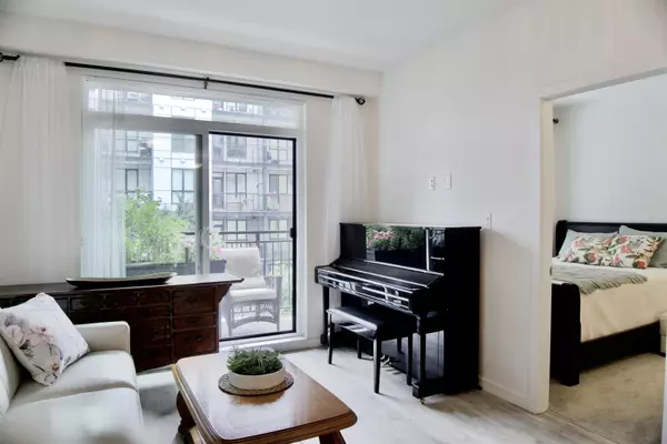 621 Regan AVE #306 Coquitlam, BC V3J 0K1