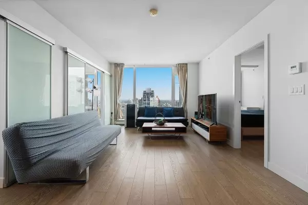 Vancouver, BC V6Z 0E3,1283 Howe ST #2904