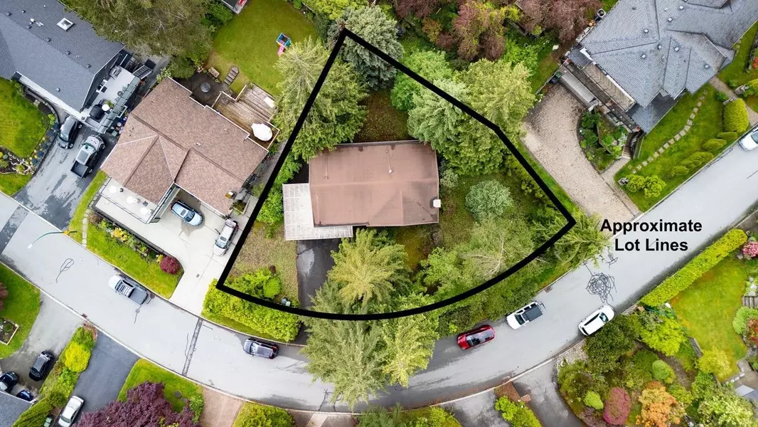 3875 Regent AVE, North Vancouver, BC V7N 2C3