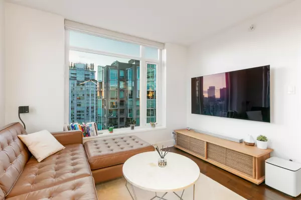 Vancouver, BC V6B 0H7,888 Homer ST #2801