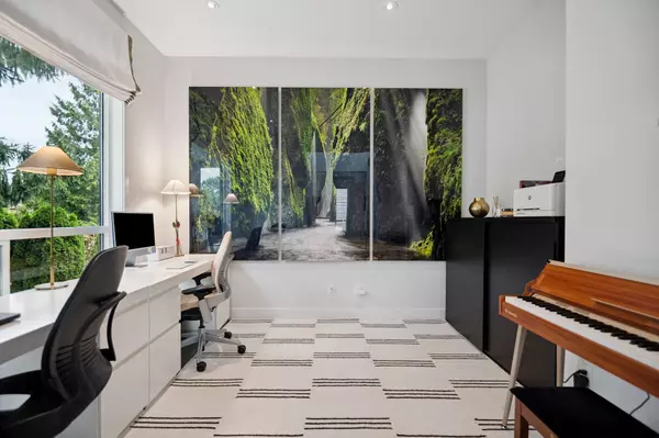 Surrey, BC V4N 6V4,16628 104 AVE