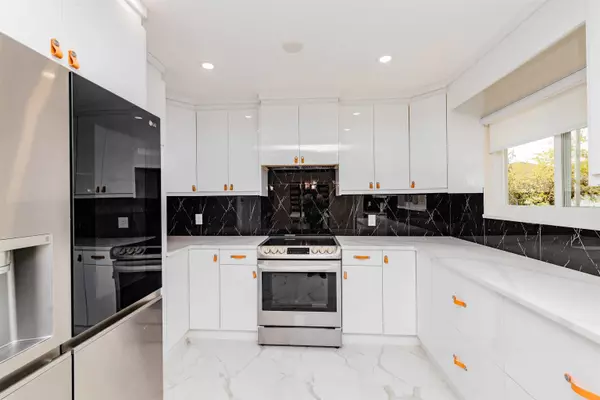 Abbotsford, BC V2T 5J4,3097 Goldfinch ST