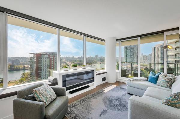 68 Smithe ST #1509, Vancouver, BC V6B 0P4