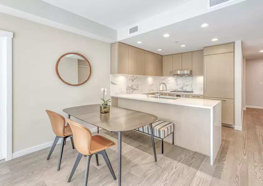 3533 Ross DR #308, Vancouver, BC V6S 0L3