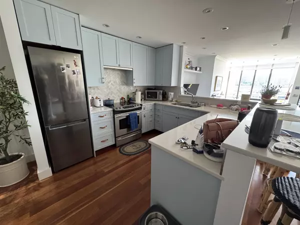 Vancouver, BC V6H 3S8,1201 Lamey's Mill RD #21