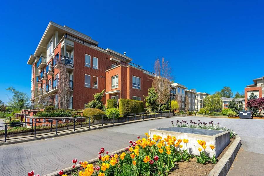 20211 66 AVE #D117, Langley, BC V2Y 0L4