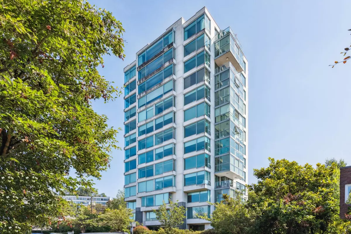 Vancouver, BC V6G 5J3,1550 W 15th AVE #901