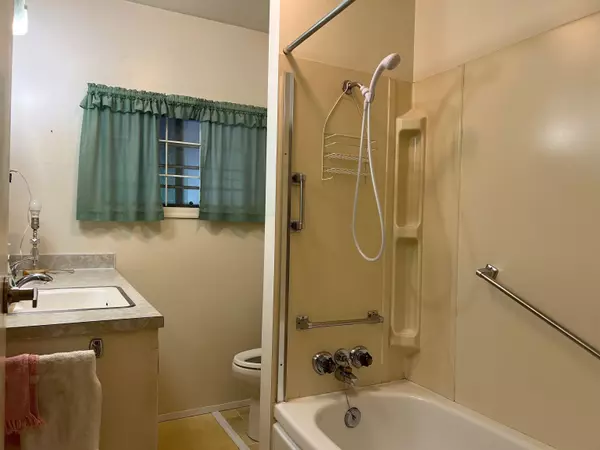 Port Coquitlam, BC V3B 4C2,3047 Oxford ST