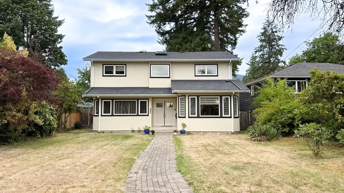 North Vancouver, BC V7P 1Z8,880 W 19th ST