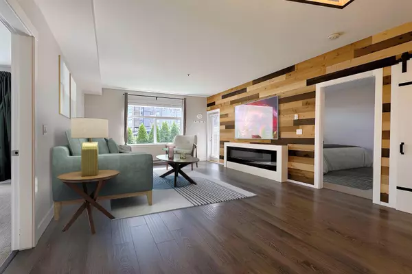 Surrey, BC V4P 0G7,14605 Mcdougall DR #101