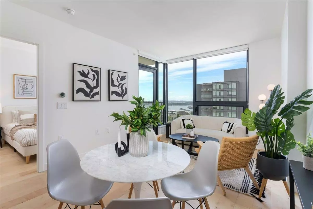 North Vancouver, BC V7L 0J8,135 E 13th ST #1104